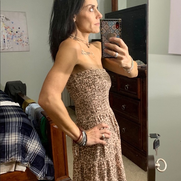 Threads for thought strapless dress. Very casual - Picture 3 of 6